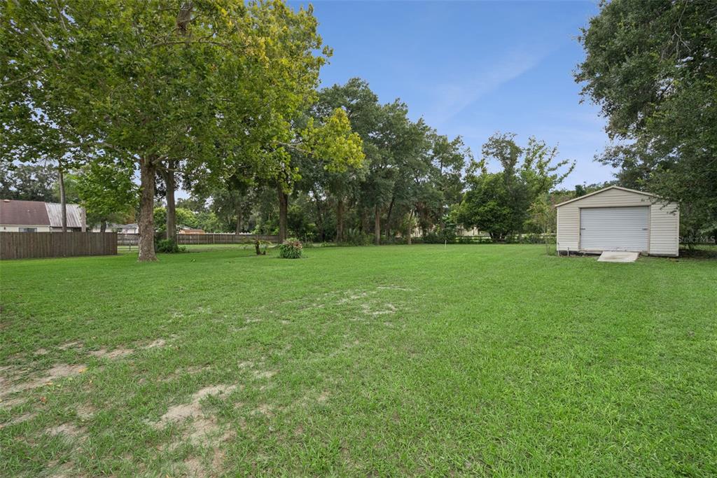 1452 DINGENS AVENUE gallery image #44