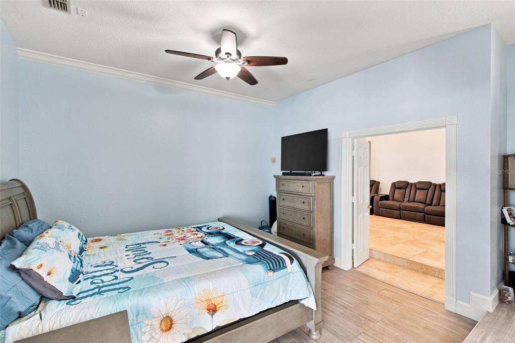13711 DORNOCH DRIVE gallery image #23