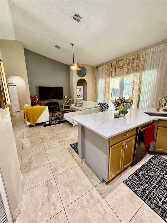 1748 FLORENCE VISTA BOULEVARD gallery image #12