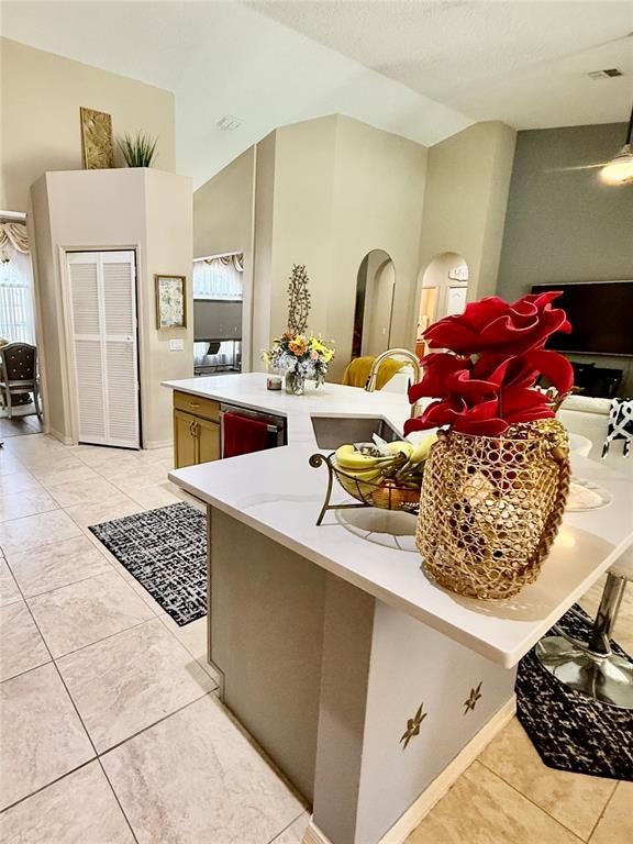 1748 FLORENCE VISTA BOULEVARD gallery image #14