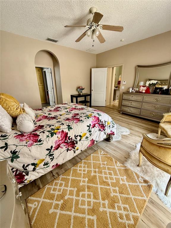 1748 FLORENCE VISTA BOULEVARD gallery image #18