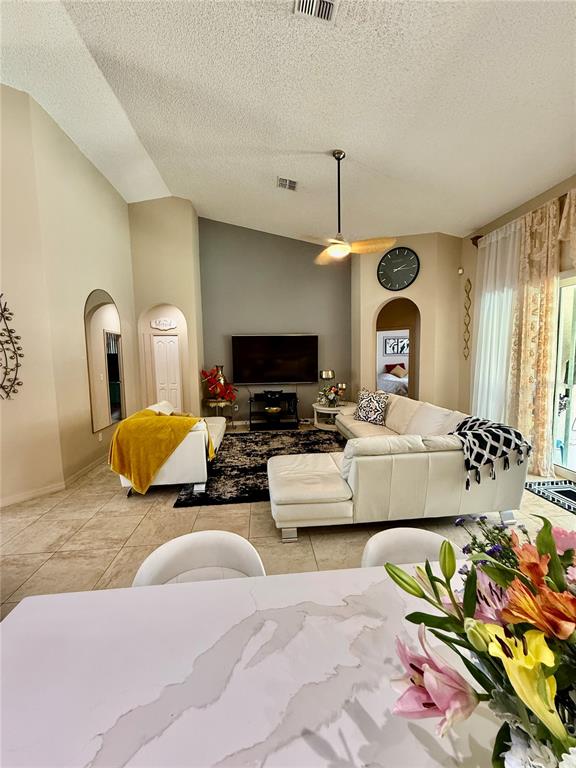 1748 FLORENCE VISTA BOULEVARD gallery image #6