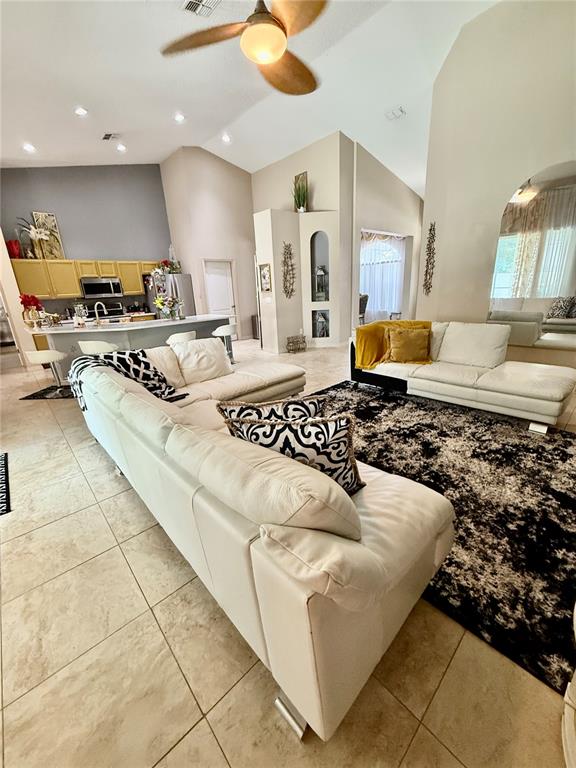 1748 FLORENCE VISTA BOULEVARD gallery image #9