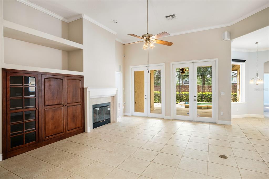 10734 WOODCHASE CIRCLE gallery image #4