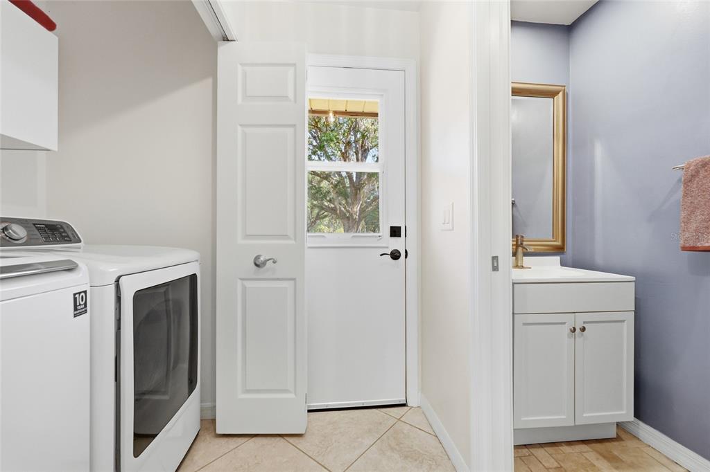 9700 SW 67TH TERRACE gallery image #39