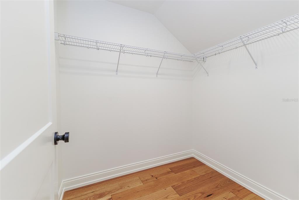 2611 BERKELEY AVENUE gallery image #31