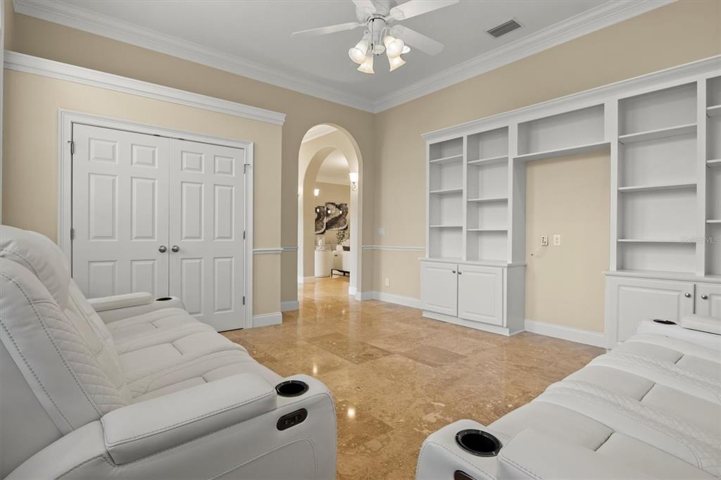 1665 BLUE HERON LANE gallery image #14