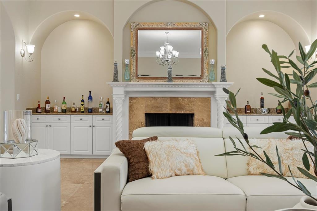 1665 BLUE HERON LANE gallery image #16