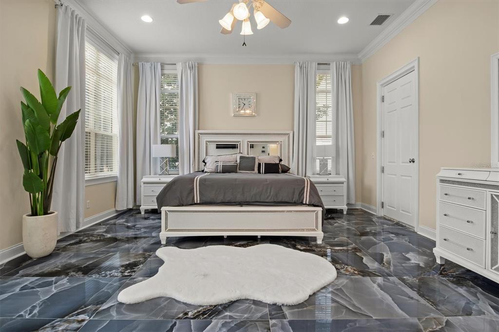 1665 BLUE HERON LANE gallery image #26