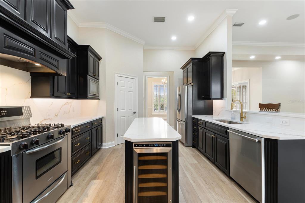 4848 ISLAND SHORES LANE gallery image #15