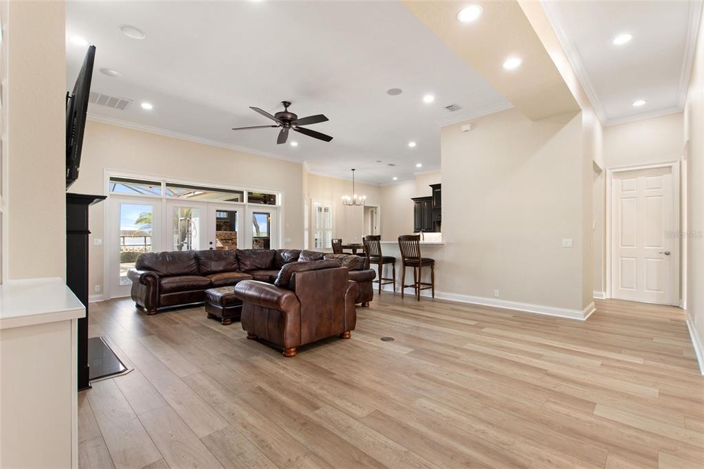 4848 ISLAND SHORES LANE gallery image #21