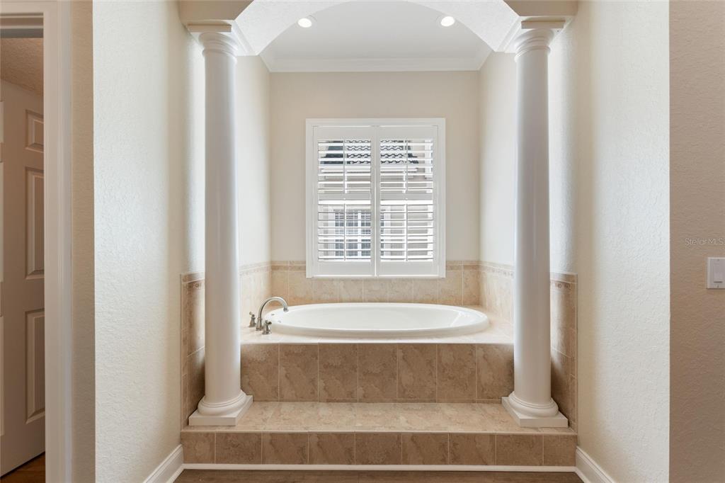 4848 ISLAND SHORES LANE gallery image #32