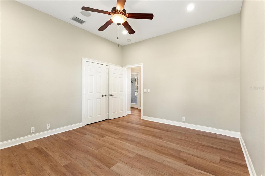 4848 ISLAND SHORES LANE gallery image #35