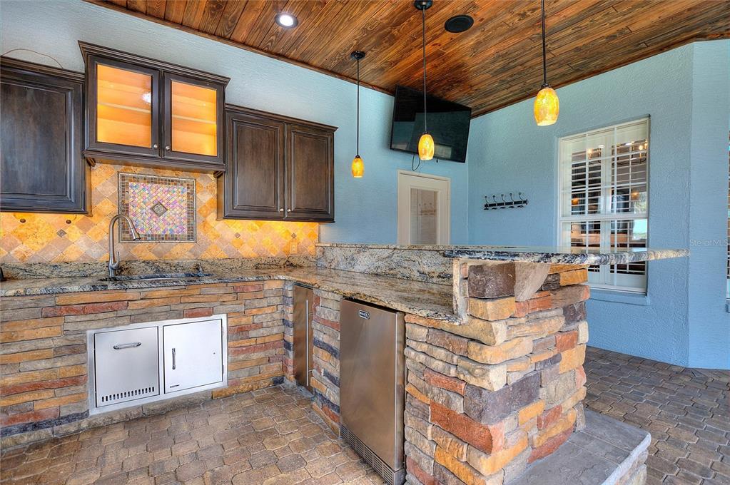 4848 ISLAND SHORES LANE gallery image #57