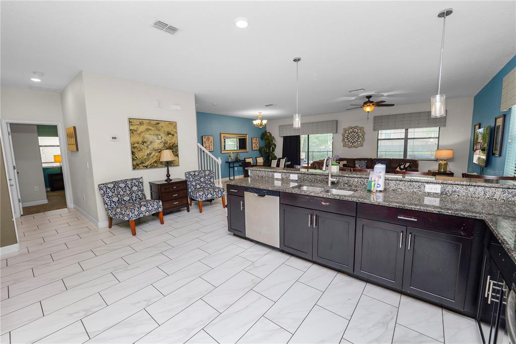 9158 SCRAMBLE DRIVE gallery image #14
