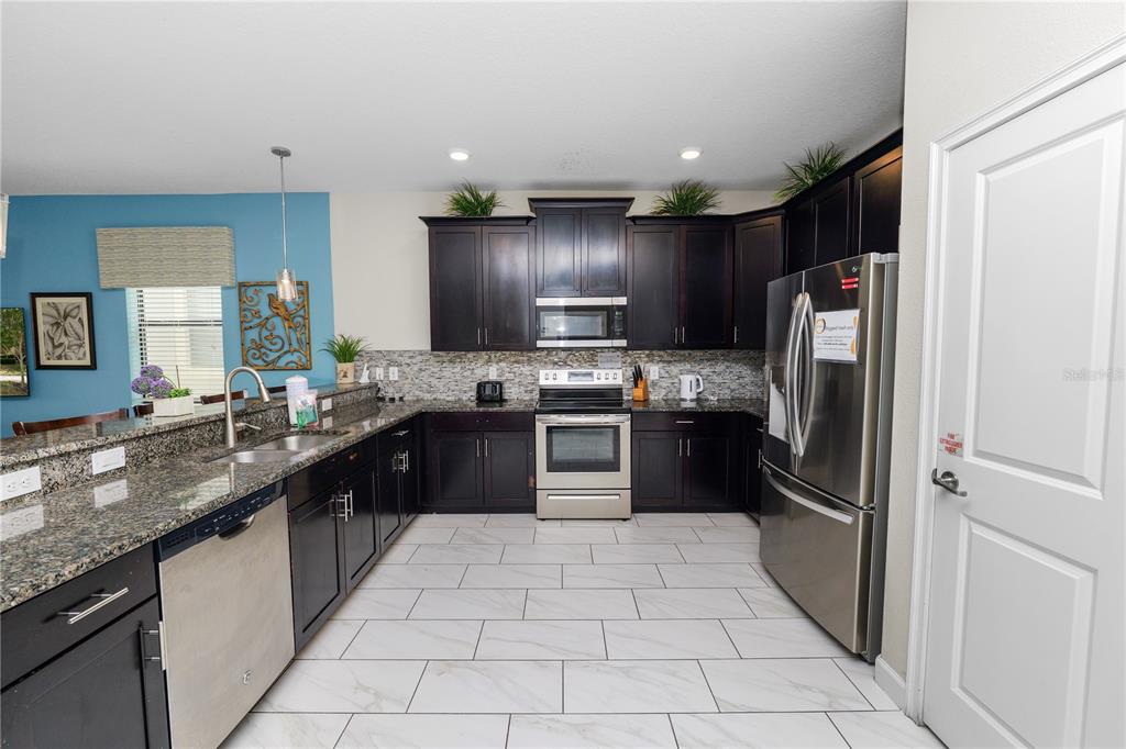 9158 SCRAMBLE DRIVE gallery image #16