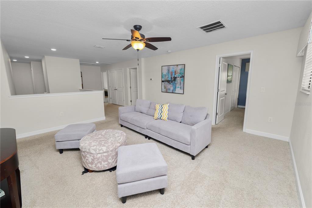9158 SCRAMBLE DRIVE gallery image #21