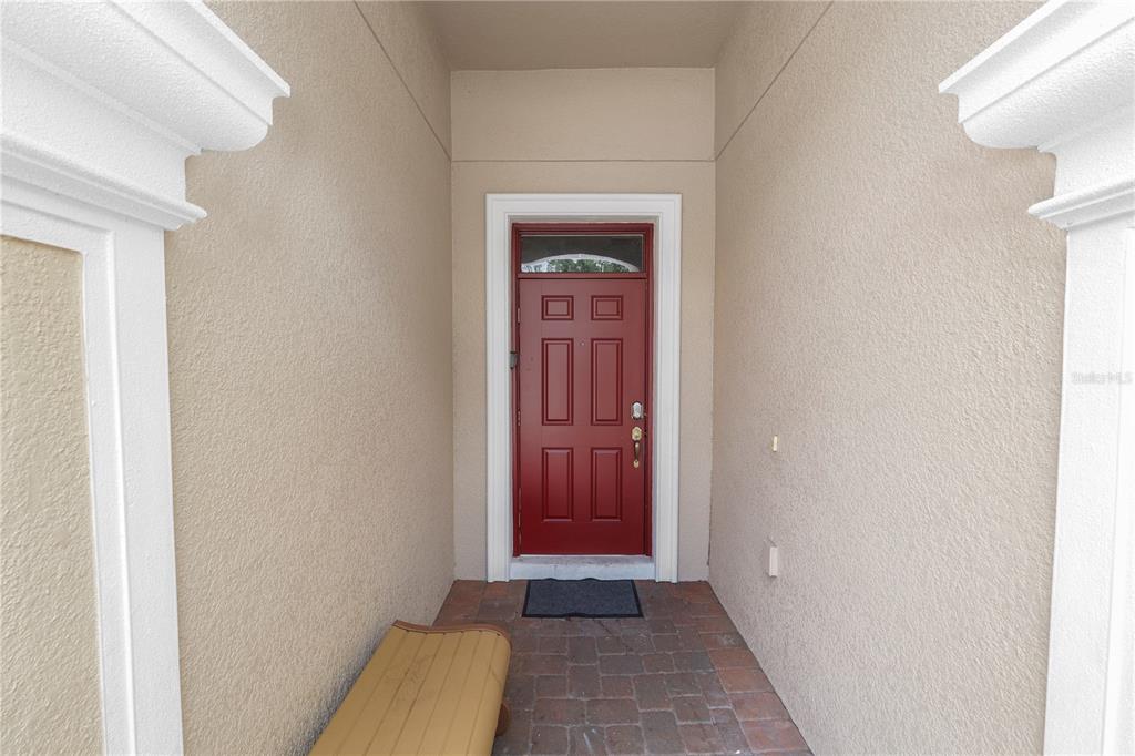 9158 SCRAMBLE DRIVE gallery image #3