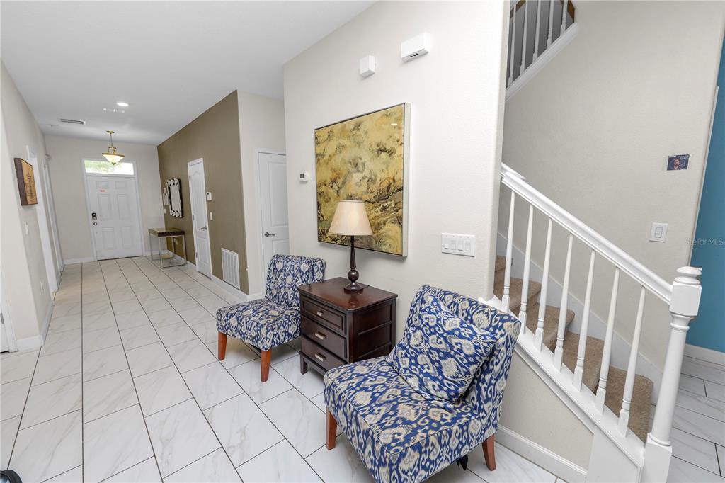 9158 SCRAMBLE DRIVE gallery image #4