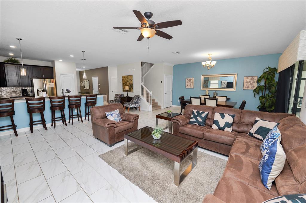 9158 SCRAMBLE DRIVE gallery image #6