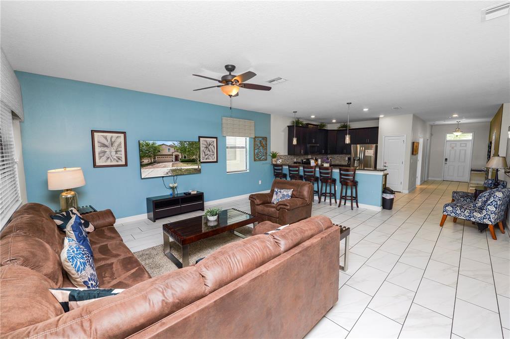 9158 SCRAMBLE DRIVE gallery image #7