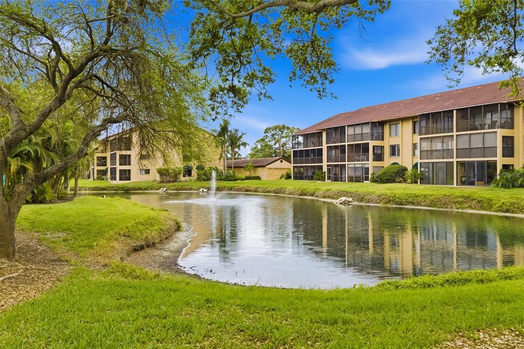5543 ASHTON WAY UNIT 5543