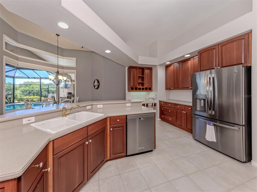 2120 MUSKOGEE TRAIL