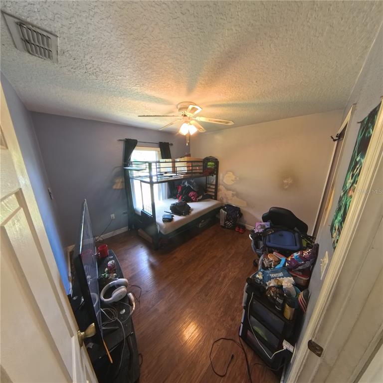 706 N RENNES COURT gallery image #11