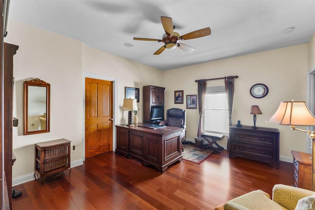 5609 S ATLANTIC AVENUE gallery image #19