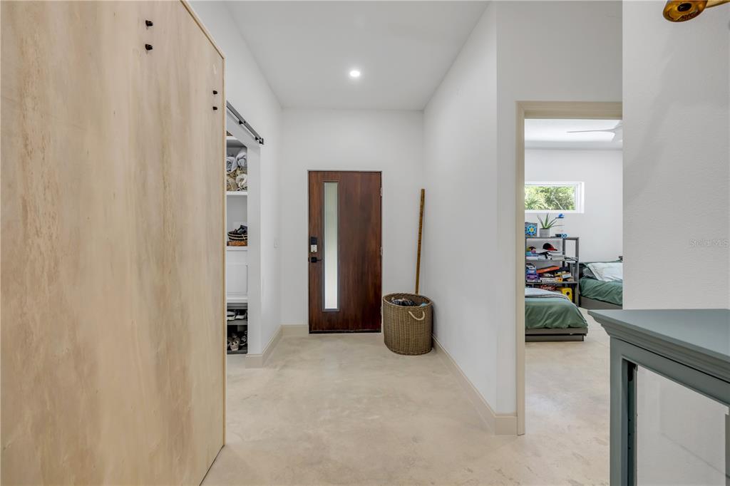 3211 SAXON DRIVE gallery image #16
