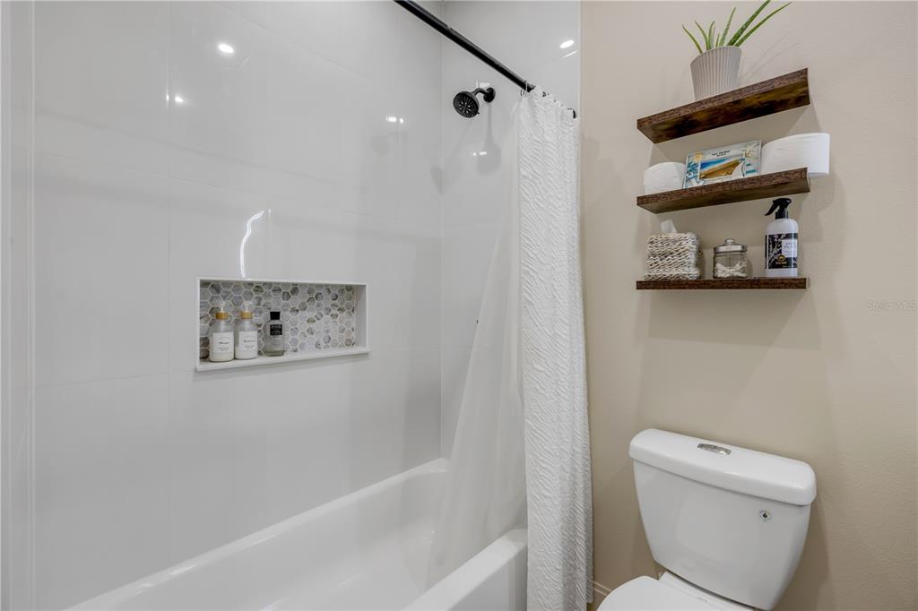 3211 SAXON DRIVE gallery image #17