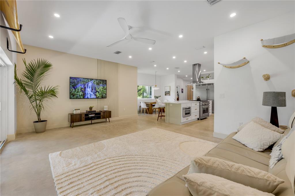 3211 SAXON DRIVE gallery image #28