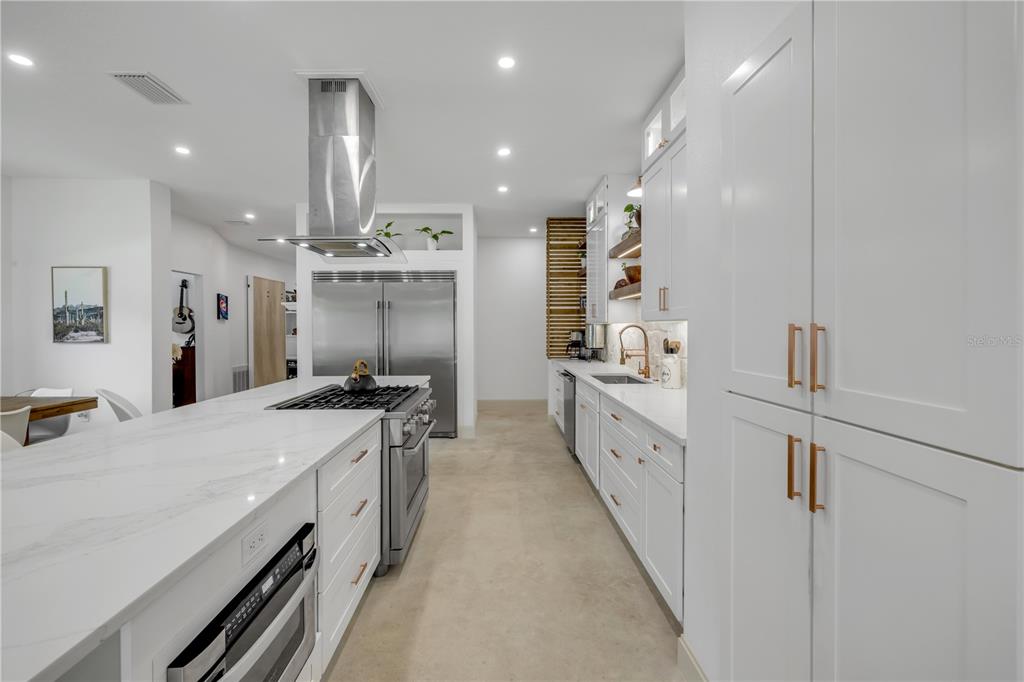 3211 SAXON DRIVE gallery image #9