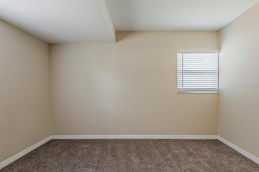 4812 N 37TH STREET gallery image #18
