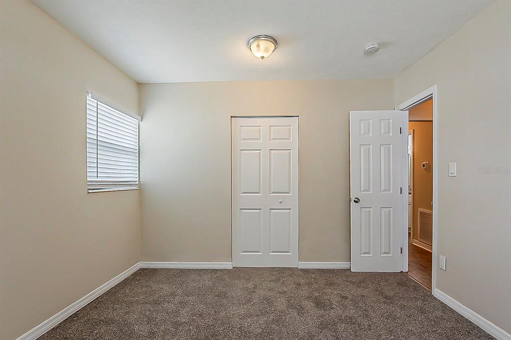 4812 N 37TH STREET gallery image #19
