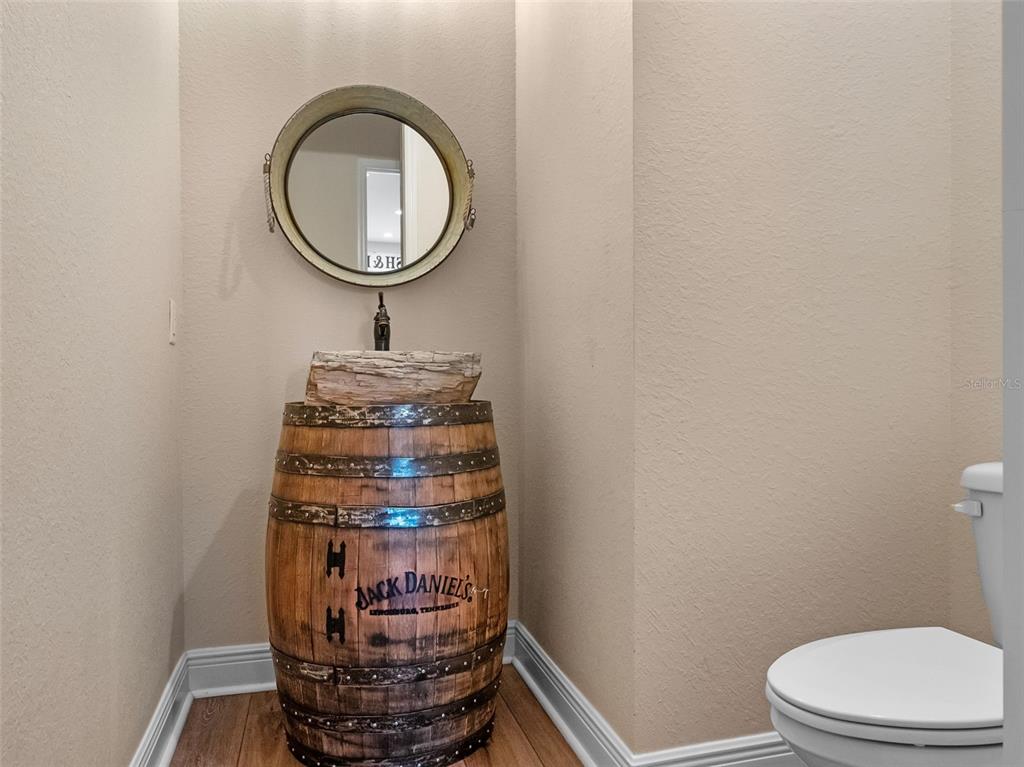 20199 SWEETWOOD LANE gallery image #25