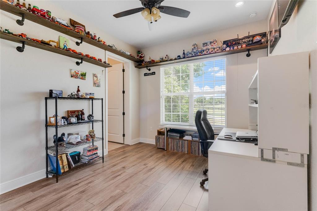 20199 SWEETWOOD LANE gallery image #32