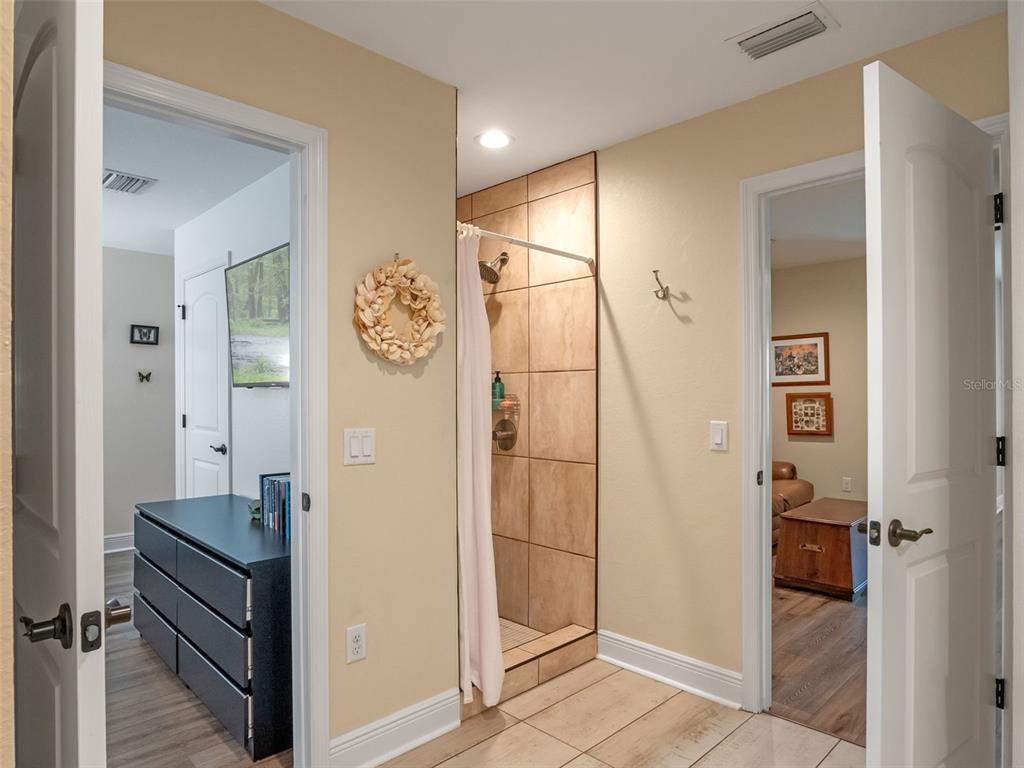 20199 SWEETWOOD LANE gallery image #40