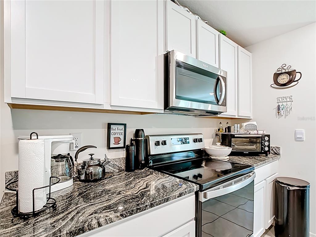 7161 SW 135TH PLACE gallery image #8