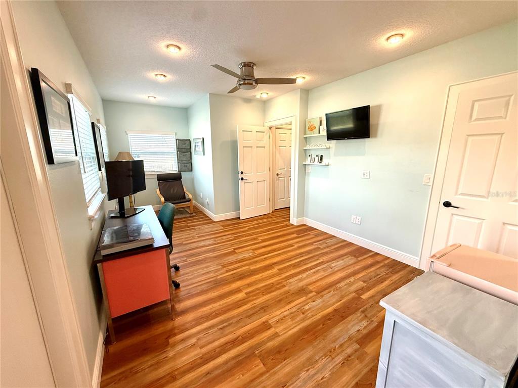 1811 MISSOURI AVENUE gallery image #26
