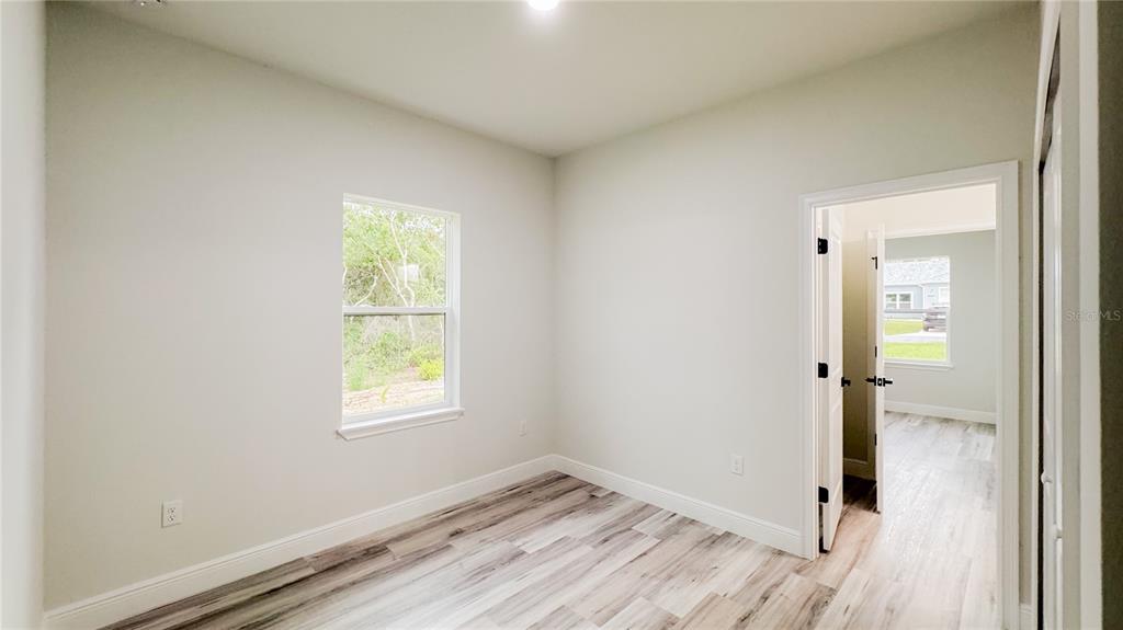 15621 SW 37TH CIRCLE gallery image #12