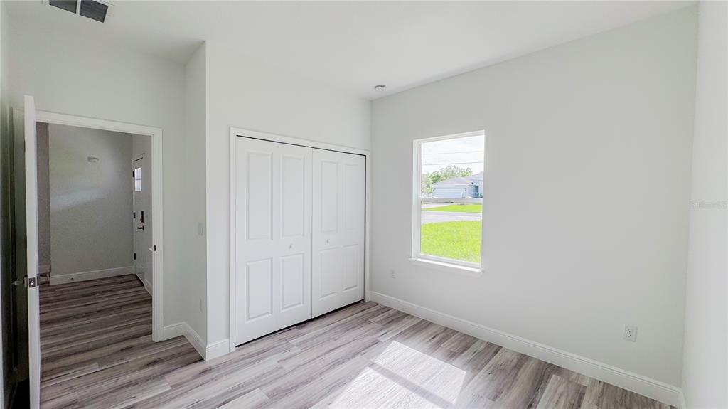 15625 SW 37TH CIRCLE gallery image #14