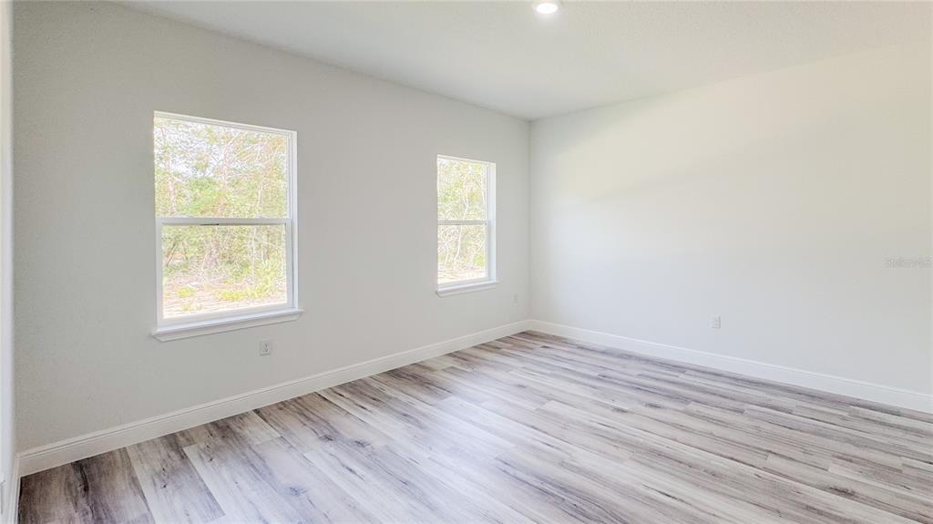 15625 SW 37TH CIRCLE gallery image #22