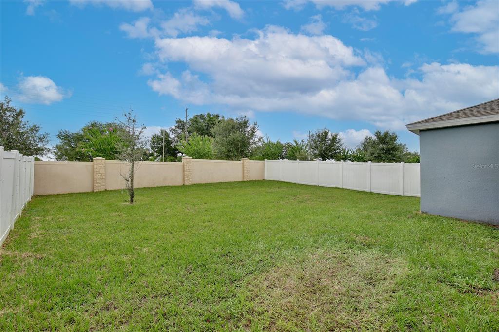 490 TAFT DRIVE gallery image #23