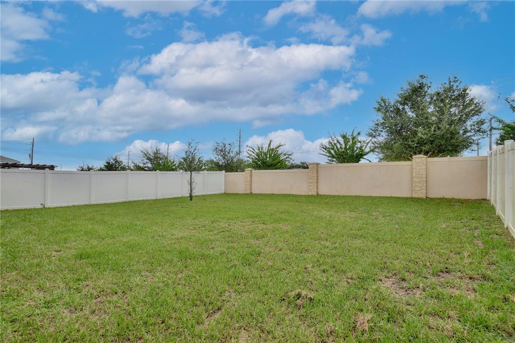 490 TAFT DRIVE gallery image #24