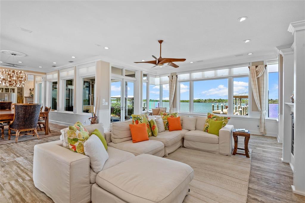 2012 SPYGLASS LANE gallery image #9