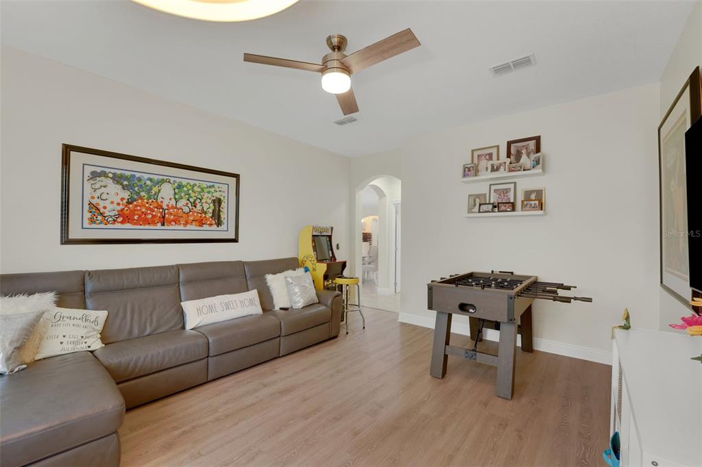 1555 KATIE COVE gallery image #29