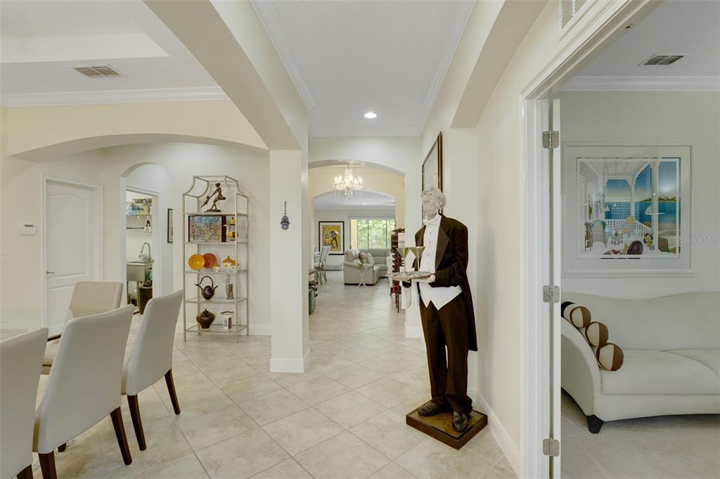 1555 KATIE COVE gallery image #3