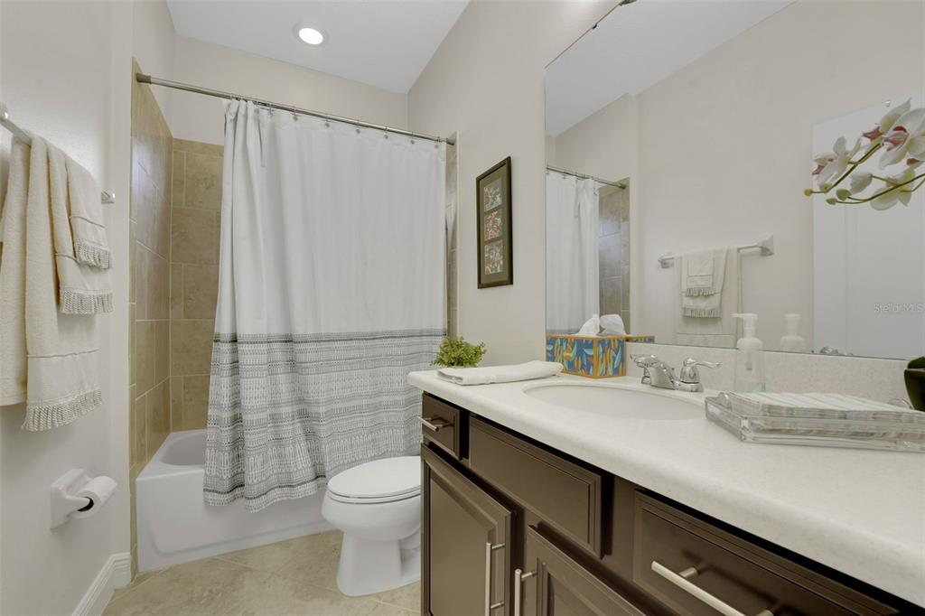 1555 KATIE COVE gallery image #31