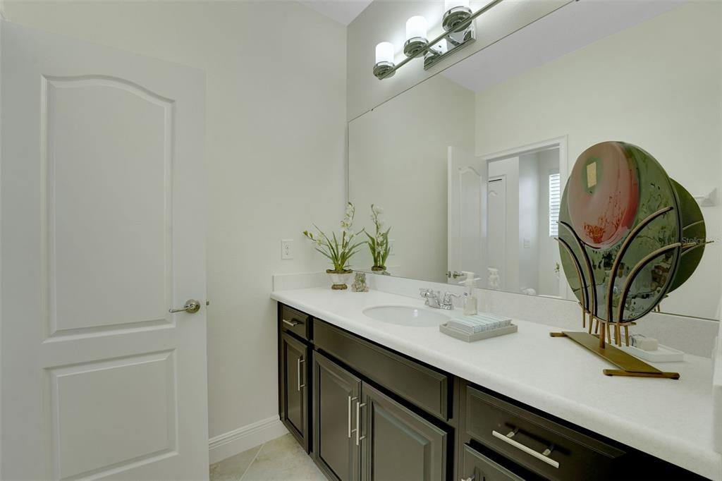 1555 KATIE COVE gallery image #36